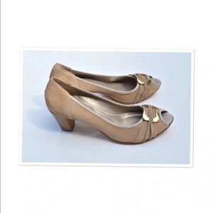 Nero Giardini peep toe pumps